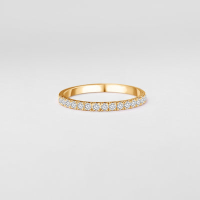 The Lucia - Band Ring. Round Brilliant Cut Diamonds
