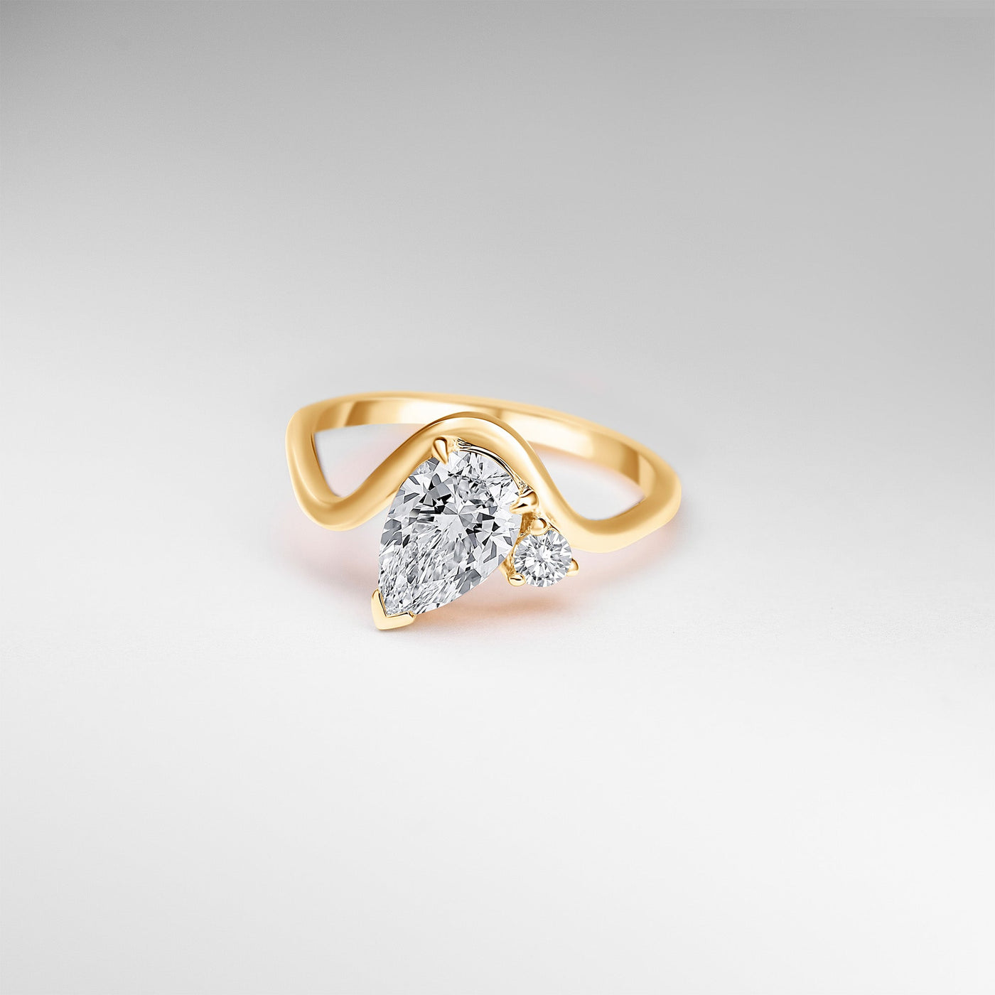 The Aurora - Contemporary Toit Et Moi Diamond Ring
