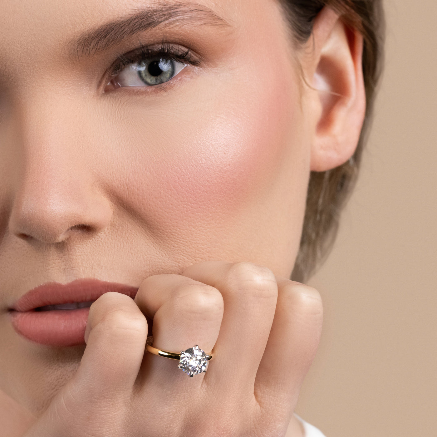 The Xena - Round Brilliant Cut Diamond Ring