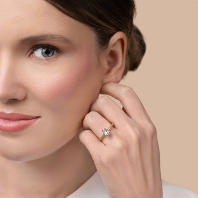 The Olivia - Oval Cut Diamond Ring