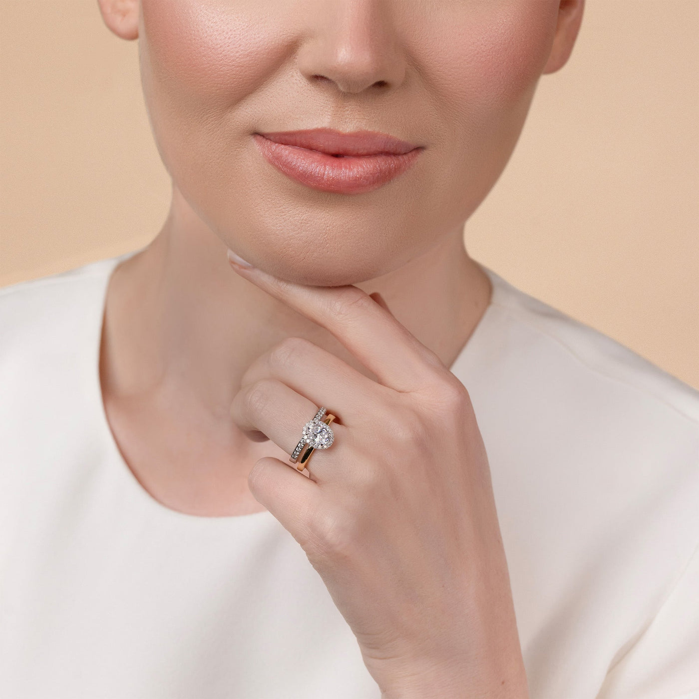 The Savannah - Oval Cut Diamond Cluster Ring