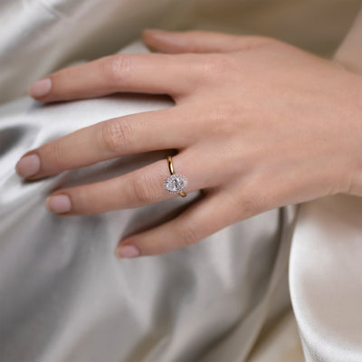 The Savannah - Oval Cut Diamond Cluster Ring