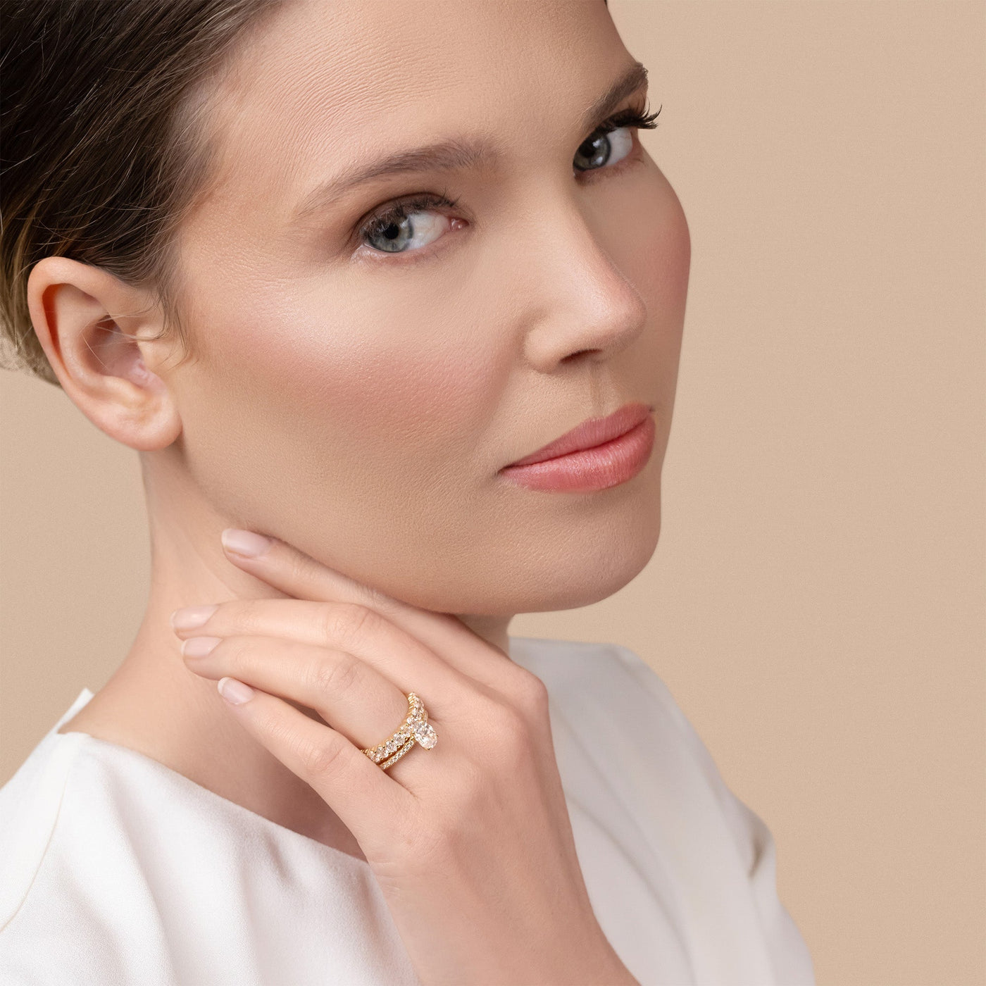 The Phoebe - Oval Cut Diamond Band Ring