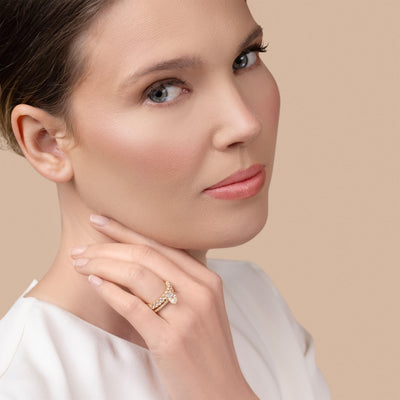 The Phoebe - Oval Cut Diamond Band Ring
