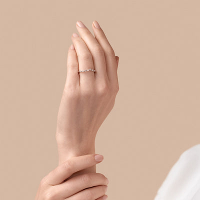 The Eira - Round Briiliant & Marquis Cut Diamond Curved Band Ring